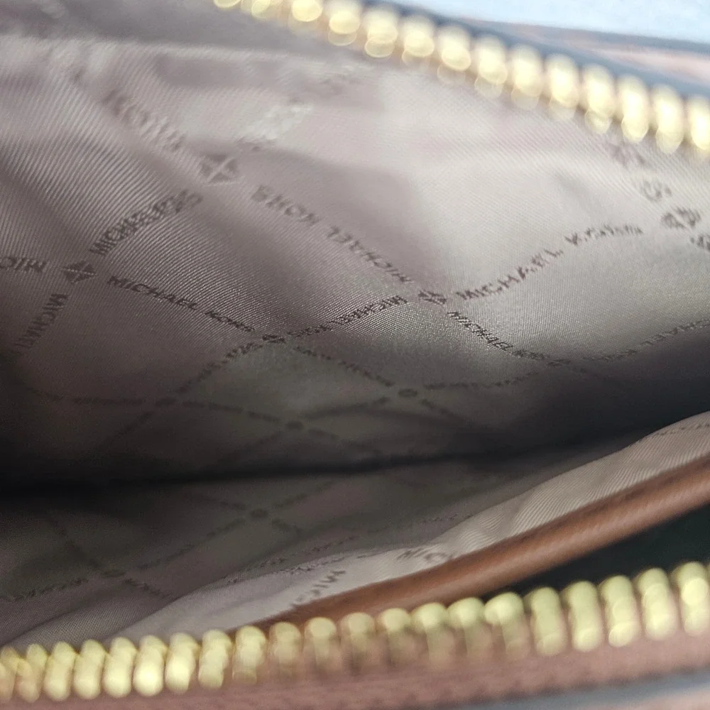 Michael Kors Jet Set Large East West Crossbody Bag Brown Saffiano Leather Gold